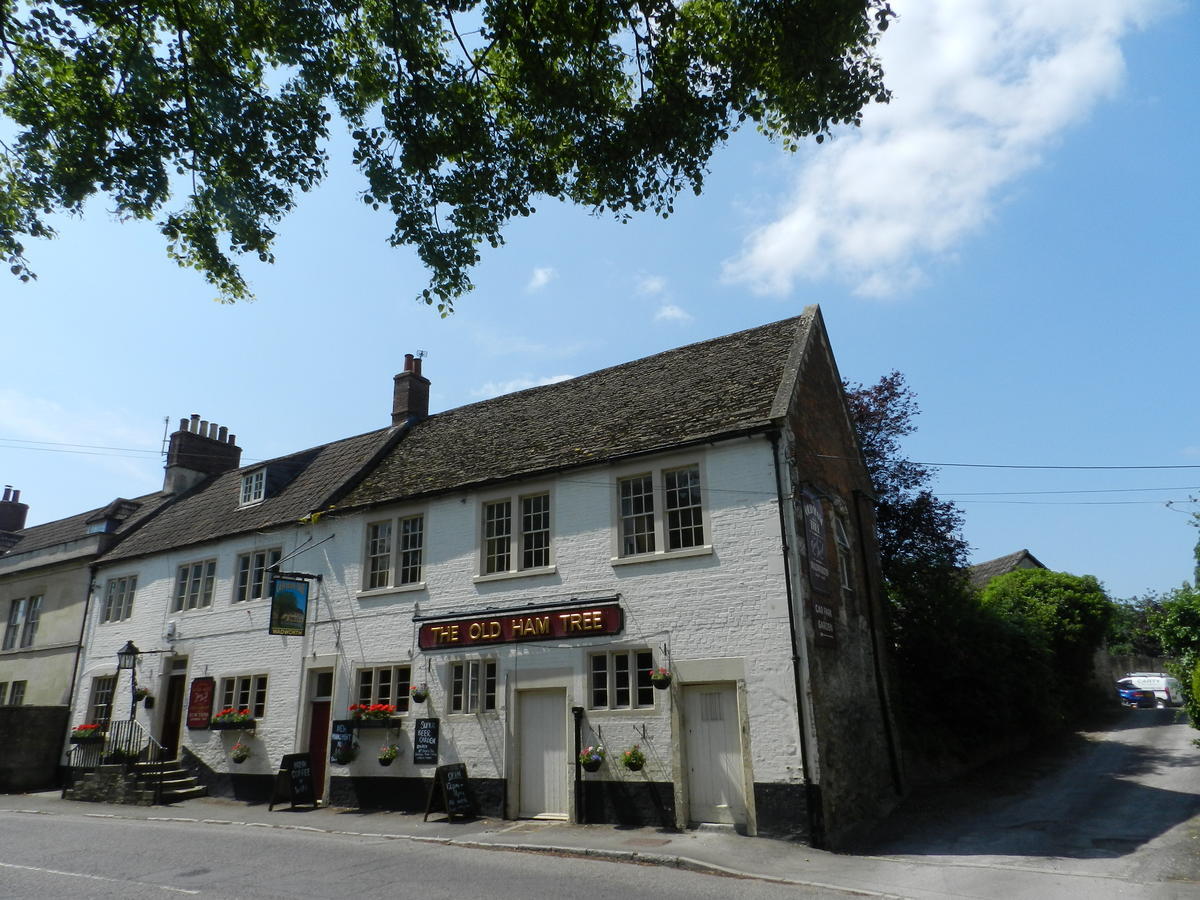 The Old Ham Tree Hotel Holt  Exterior foto